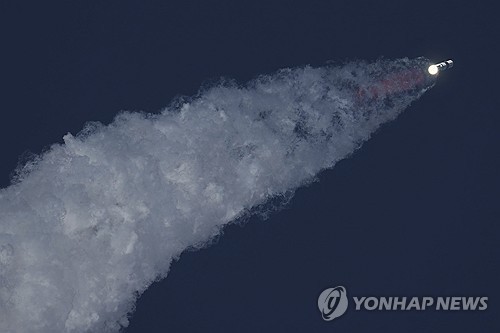 26일 우주로 발사된 스페이스X 우주선 스타십