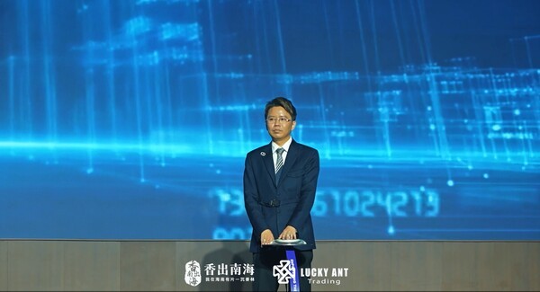 ‘럭키앤트(Lucky Ant)’의 글로벌 CEO 알프레드(Alfred Heng)가 실물 자산 ‘침향’을 디지털화한 XCNH-RWA(Real World Asset·실물자산토큰)의 성공과 더불어 10만 회원 달성을 자신했다. 사진=문화미디어랩