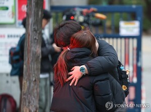 "내 새끼, 잘 보고 와"…"엄마, 울지 마"